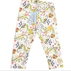 Cat & Jack Girls Almond Cream Floral Capri Legging - Small